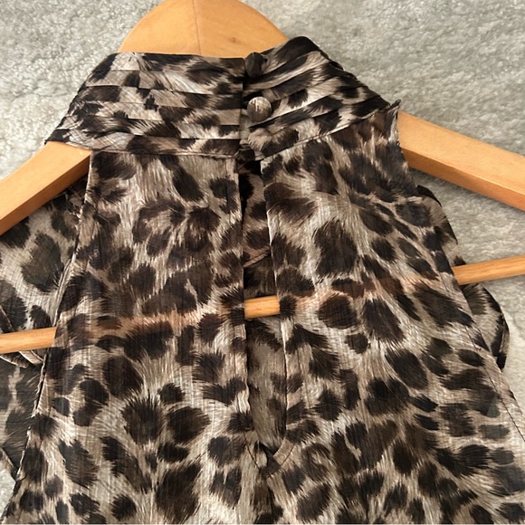 Ladies Forever 21 leopard top - Picture 4 of 6